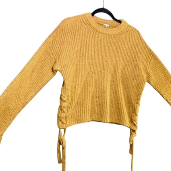 Charlotte Russe Sweater - Size Large - Picture 3 of 6